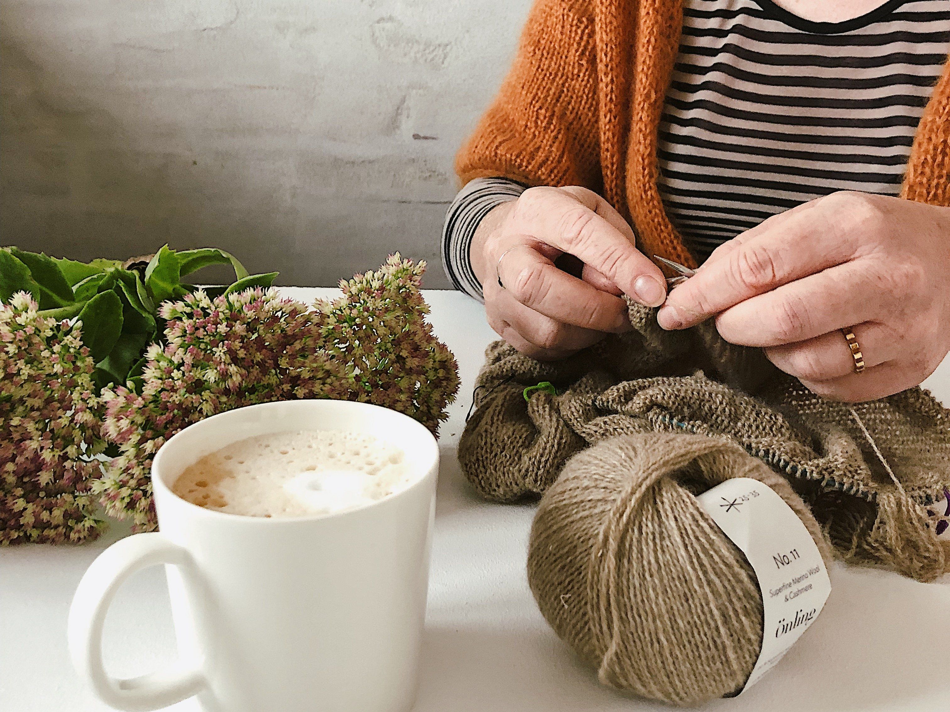 Knitting for Beginners: Our Top 5 Best Alpaca Yarn Tips