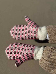 Astra Mittens, Cowl and Headband, No 1 knitting kit KLADDE Knitting kits Önling - Katrine Hannibal