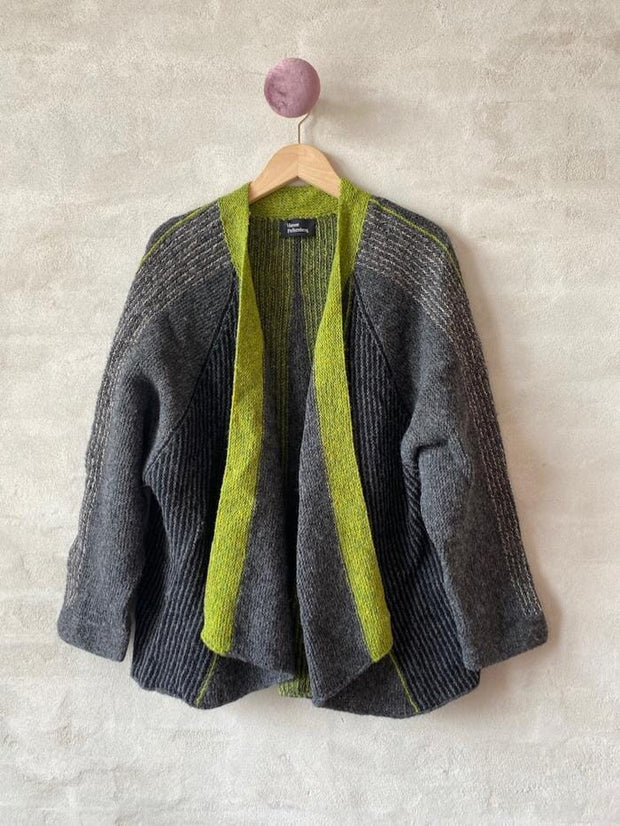 Ballerina jacket by Hanne Falkenberg, No 20 knitting kit (4 colors) | 75 Grey, 71 Black, 29 Spring green, 112 Powder Rose