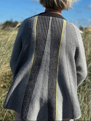 Ballerina jacket in 2 colors by Hanne Falkenberg, No 2 knitting kit