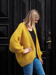 Balloon Jacket designed by PetiteKnit, yellow knitted cardigan og jacket with large balloon shaped sleeves.