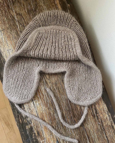 Basset hat by Creadia Studio, knitting pattern Knitting patterns Creadia 