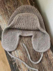 Basset hat by Creadia Studio, No 3 + silk mohair knitting kit