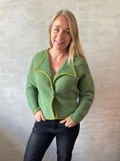 Butterfly short jacket by Hanne Falkenberg, knitting pattern Knitting patterns Hanne Falkenberg