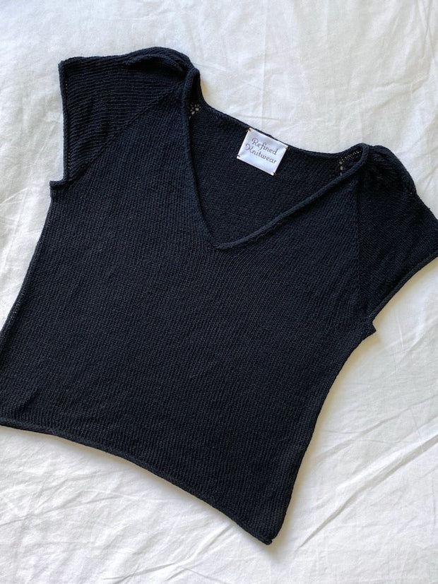 Casia Tee V - neck by Refined Knitwear, knitting pattern Knitting patterns Refined Knitwear