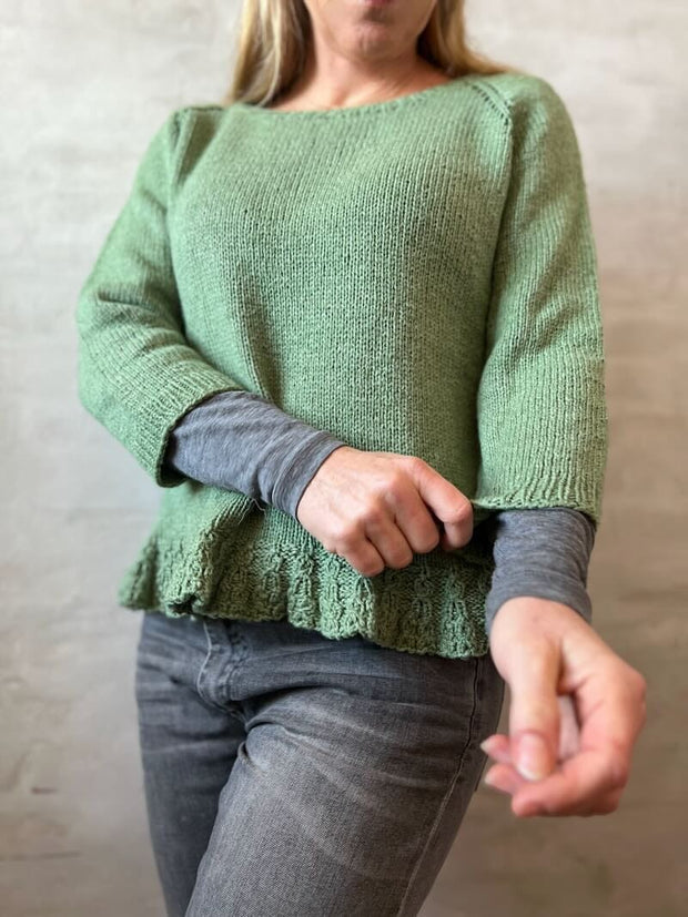 Chili ruffle sweater by Önling, knitting pattern Knitting patterns Önling - Katrine Hannibal