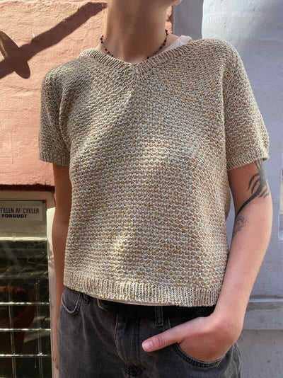 Dahlia v - neck top by Önling, knitting pattern Knitting patterns Önling - Katrine Hannibal