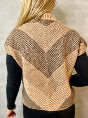 Duet vest by Hanne Falkenberg, No 20 knitting kit | 109 Casmen, 90 Oats, 108 Mushroom, 70 Grey-brown mix