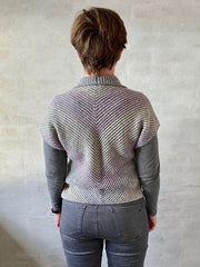 Duet vest by Hanne Falkenberg, knitting kit | 77 Silver grey, 75 Grey, 62 Dusty rose, 01 Winter white