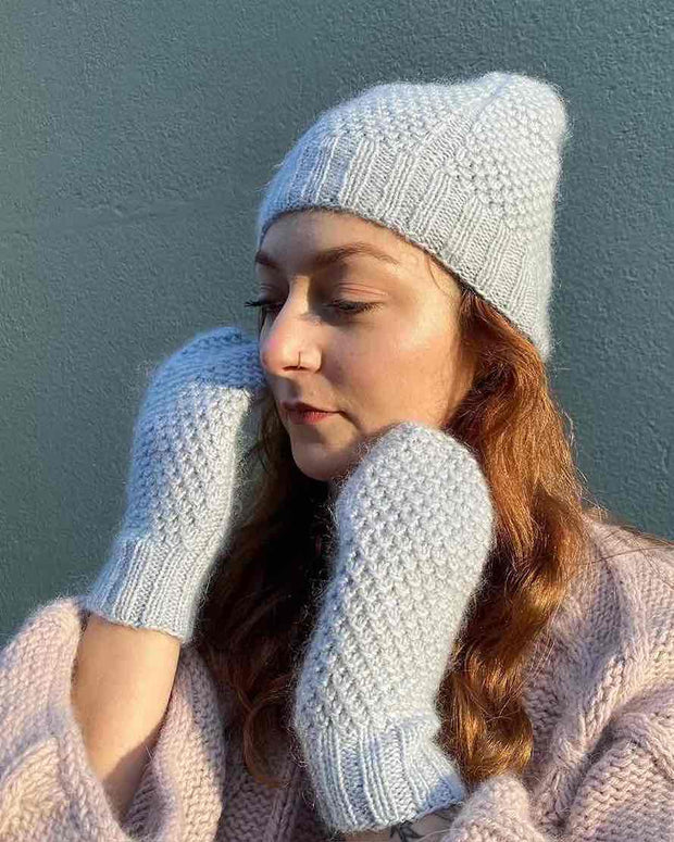 Dug hat & mittens by Önling, No 4 + silk mohair knitting kit