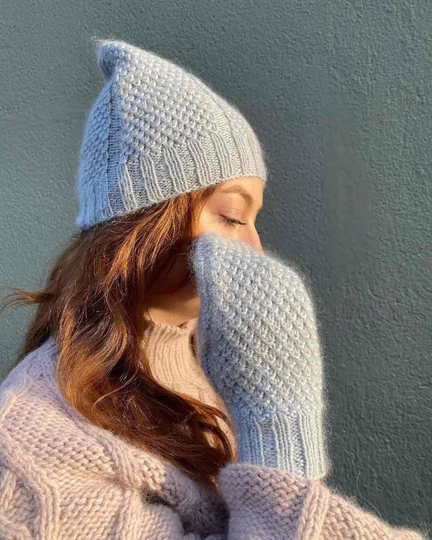 Dug hat & mittens by Önling, No 4 + silk mohair knitting kit