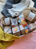 Easy Peasy Beginner knitting box in Önling No 1 (merino and angora) - KLAR , AFVENTER LAGER PÅ GAVER Knitting kits Önling - Katrine Hannibal