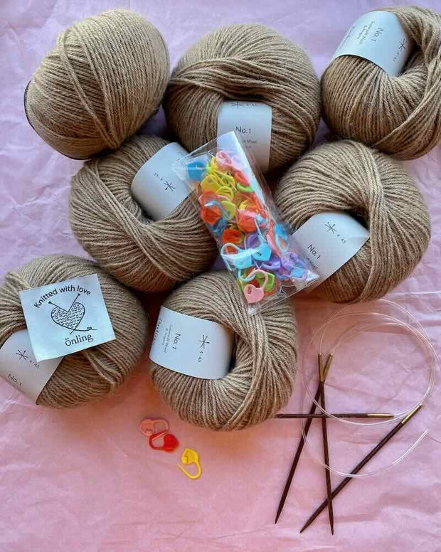 Easy Peasy Beginner knitting box in Önling No 1 (merino and angora) - KLAR , AFVENTER LAGER PÅ GAVER Knitting kits Önling - Katrine Hannibal