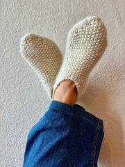 Easy Peasy Cozy Slippers, knitting kit