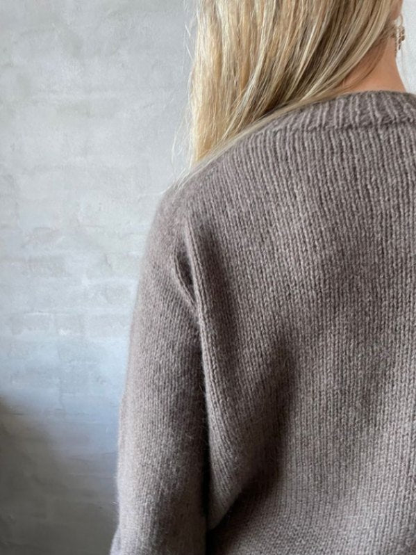 Easy Peasy Raglan Sweater by Önling, knitting pattern