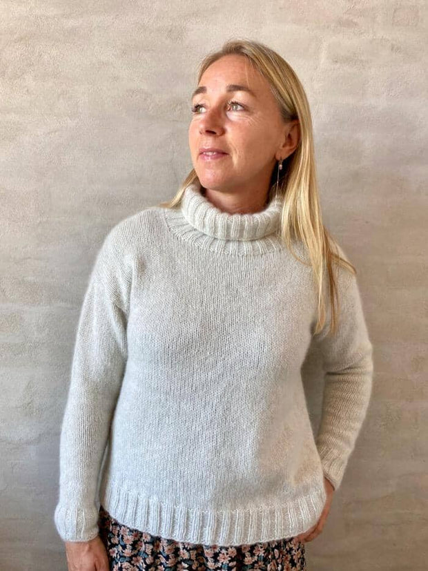 Easy Peasy Sweater med rullekrave, strikkeopskrift Strikkeopskrift Önling - Katrine Hannibal