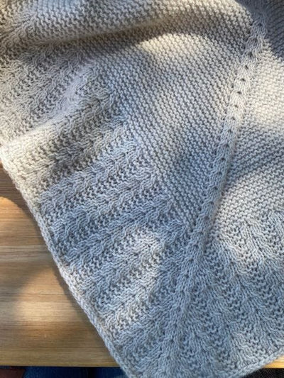 Elisabeth shawl by Inge - Lis Holst, No 4 knitting kit