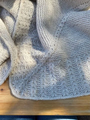 Elisabeth shawl by Inge - Lis Holst, No 4 knitting kit