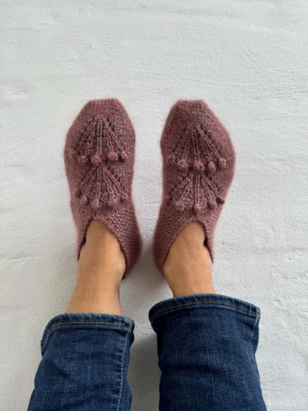 Ellinor cozy slippers by Önling, knitting pattern