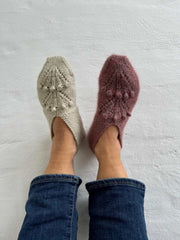 Ellinor cozy slippers by Önling, knitting pattern