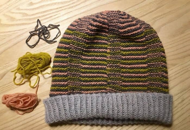 Eza Yarn scraps Hat by Önling, knitting pattern (free)