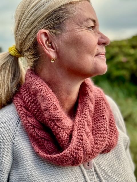 Fifi Cowl, knitting pattern Knitting patterns Inge - Lis Holst