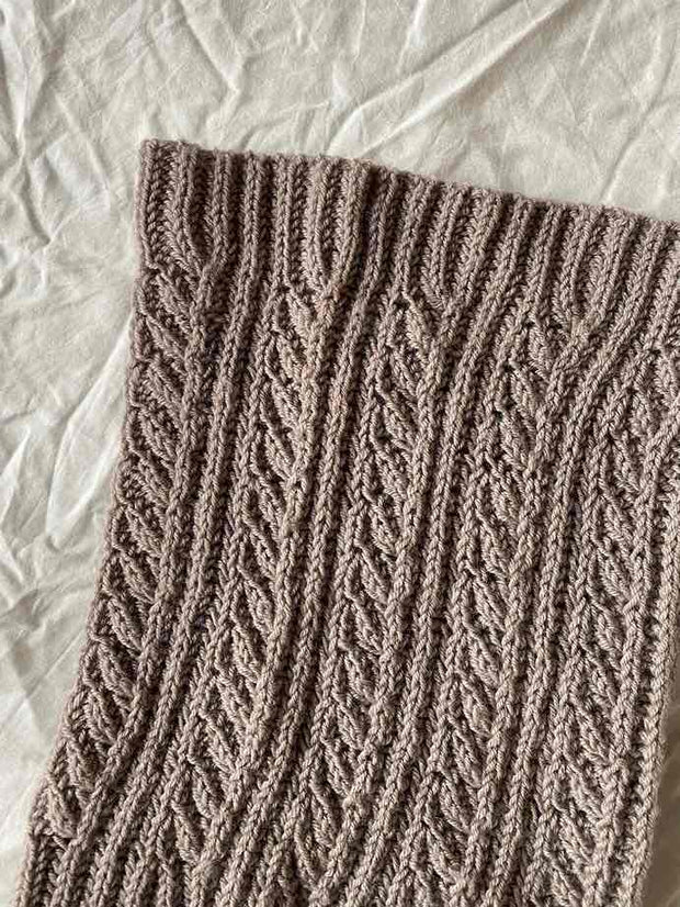 Fleur Brioche Cowl by Önling, knitting pattern