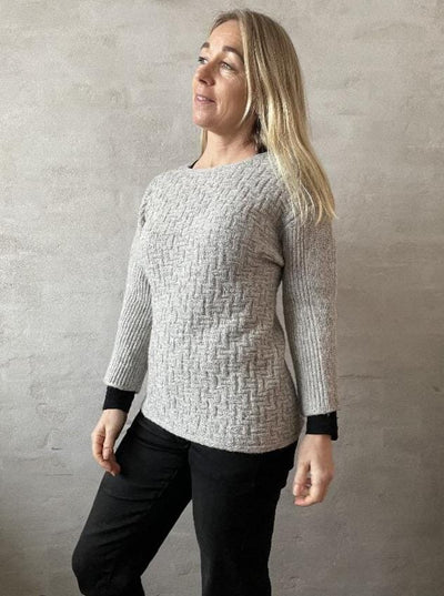 Flex sweater by Hanne Falkenberg, knitting kit | 77 Silver grey