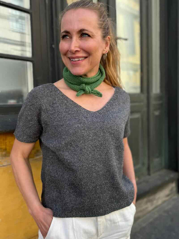 Frigga V - neck by Önling, knitting pattern Knitting patterns Önling - Katrine Hannibal