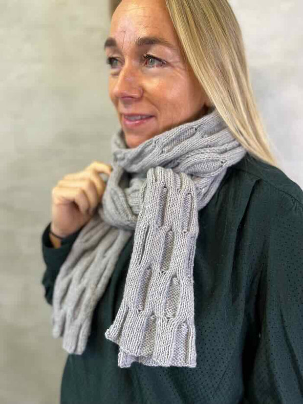 Gitter scarf by Hanne Falkenberg, No 2 knitting kit Knitting kits Önling - Katrine Hannibal