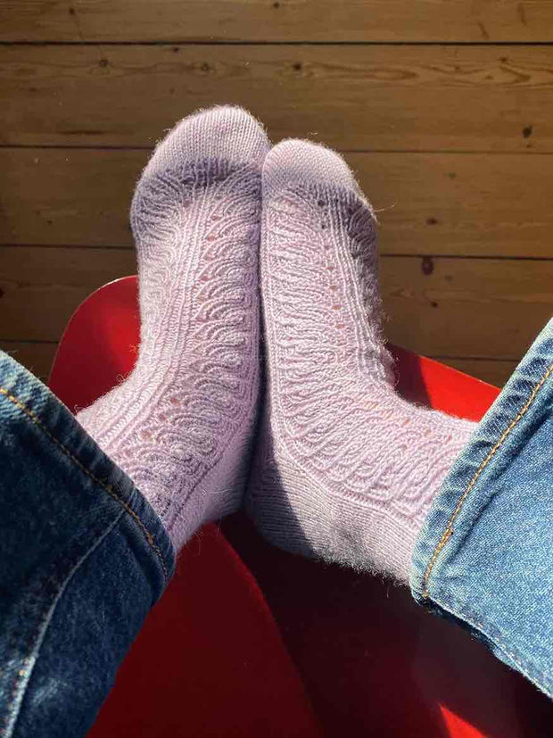 Ilia socks, knitting kit in Önling No 18