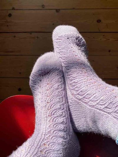 Ilia socks, knitting pattern