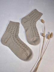 Isadora socks from Önling, knitting pattern Knitting patterns Inge-Lis Holst 