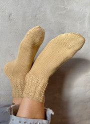 Iza socks from Önling, knitting kit in Önling No 18 Knitting kits Inge - Lis Holst