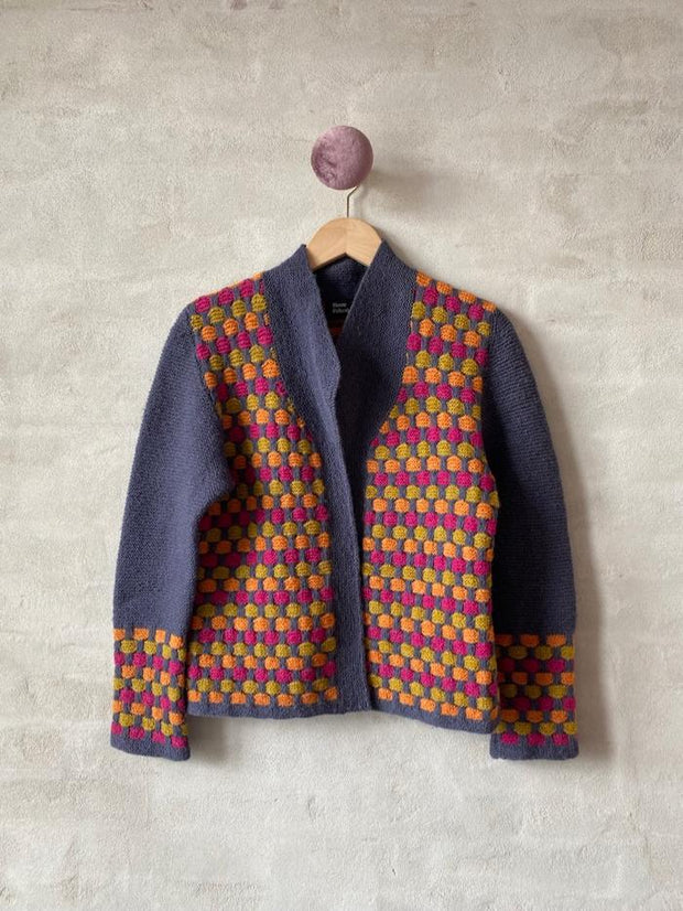 Napoli jacket by Hanne Falkenberg, knitting kit | 96 Blueberry, 10 Apricot, 04 Curry yellow, 59 Fuchsia