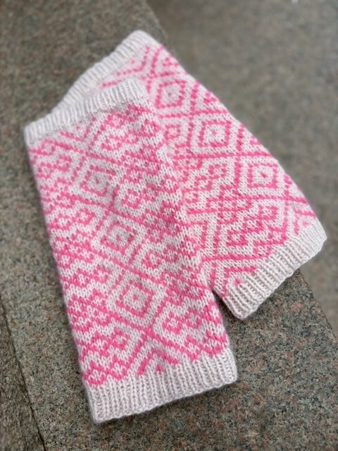 Northern Leg warmers, knitting kit in Önling No 1