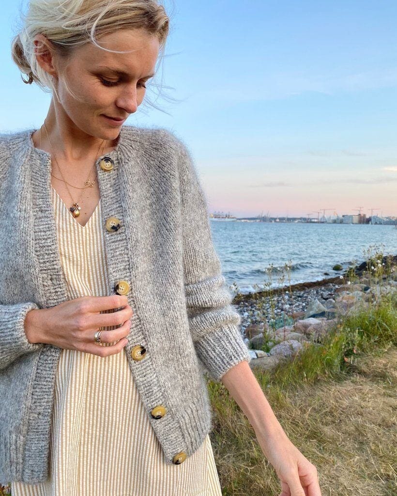 Novice Cardigan Chunky from PetiteKnit, No 1 + Silk Mohair yarn kit (e