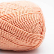 Önling no 18 - sock yarn Yarn Selected Yarns Peach 16 (402)