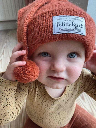 Oslo Hat Christmas Edition by PetiteKnit, No 3 yarn kit (excl pattern)