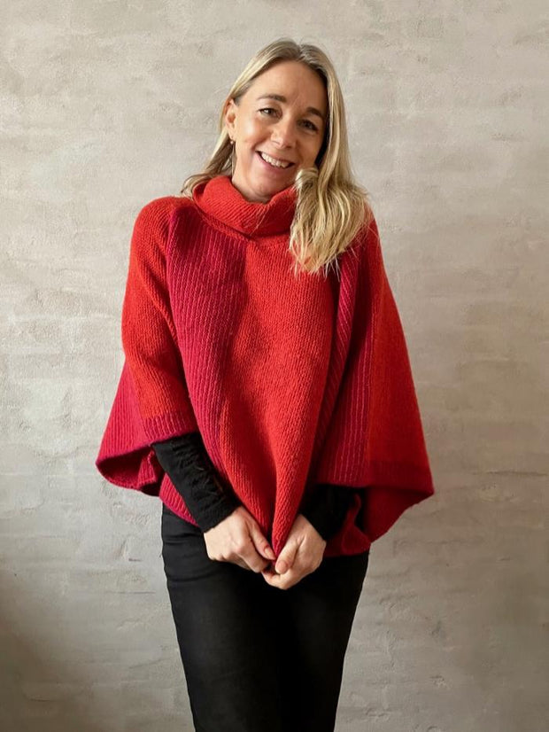 Pirouette poncho / cape by Hanne Falkenberg, knitting pattern Knitting patterns Hanne Falkenberg