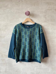 Saga II sweater by Hanne Falkenberg, knitting kit | 41 Petrol, 33 Apple green, 28 Moss