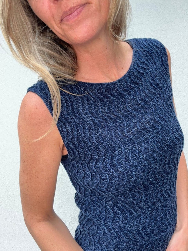 Sandwave top by VesterbyCrea, knitting pattern Knitting patterns VesterbyCrea