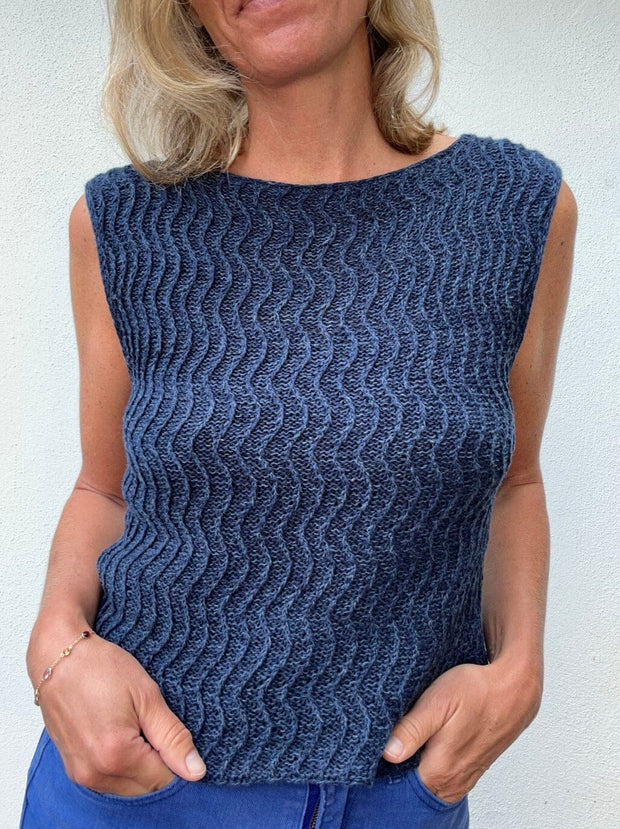 Sandwave top by VesterbyCrea, No 14 knitting kit