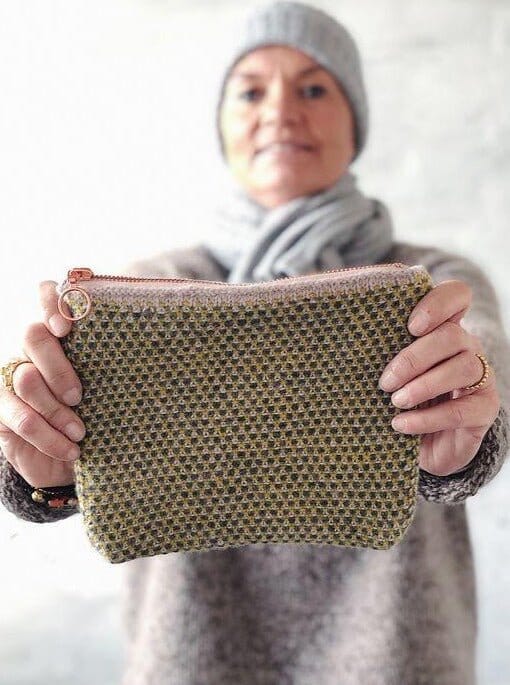 Slip stitch makeup clutch by Önling, No 2 knitting kit