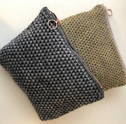 Slip stitch makeup clutch by Önling, No 2 knitting kit