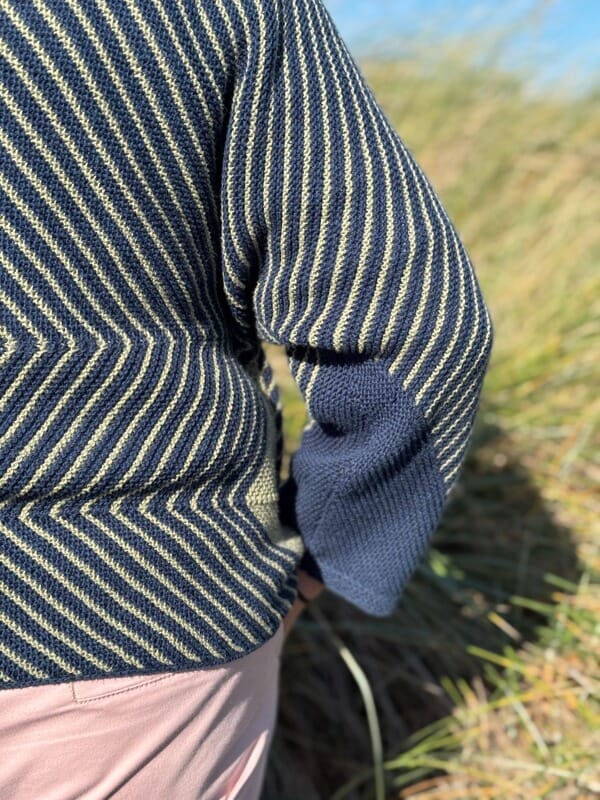 Studio jumper w 3/4 length sleeves by Hanne Falkenberg (No 21), knitting pattern