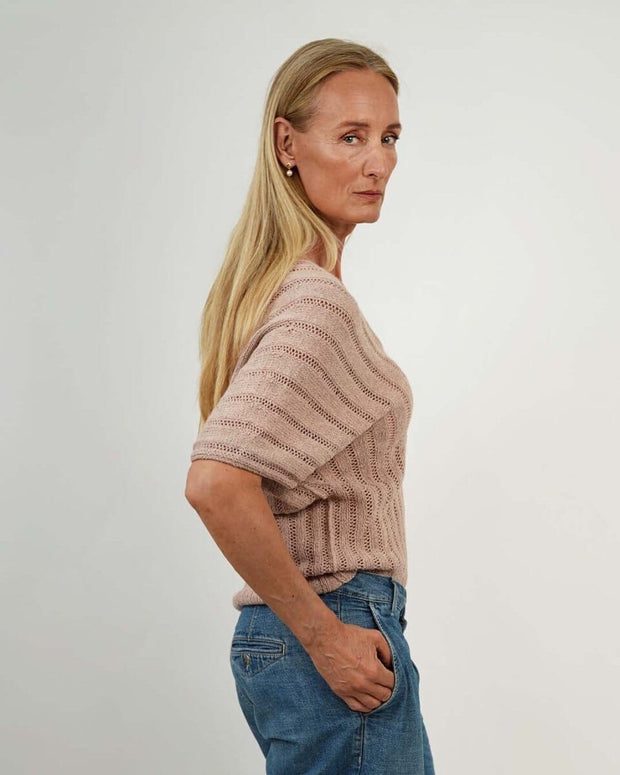Summertime top by Hanne Falkenberg, No 21 knitting kit