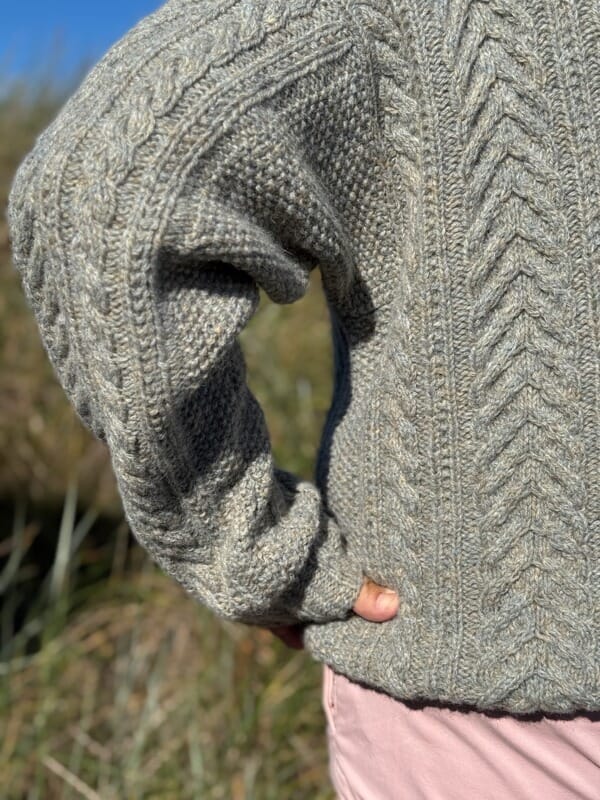 Tomas unisex sweater by Hanne Falkenberg, knitting pattern