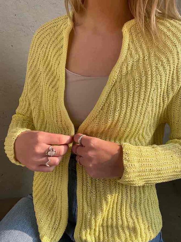Trio cardigan (single color) by Hanne Falkenberg, No 21 knitting kit