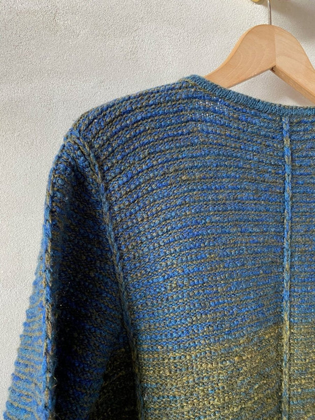 Tweedie jacket by Hanne Falkenberg, No 20 knitting kit (5 colors) | 45 Azure, 31 Dark olive, 41 Petrol, 30 Dusty green, 28 Moss